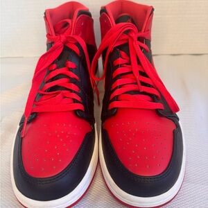 Nike Air Jordan 1 Mid Bred Black Red Sneakers Mens Size 10